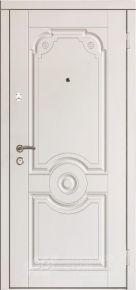 Светлая дверь с отделкой МДФ окрас с патиной для квартиры с отделкой МДФ ПВХ - фото